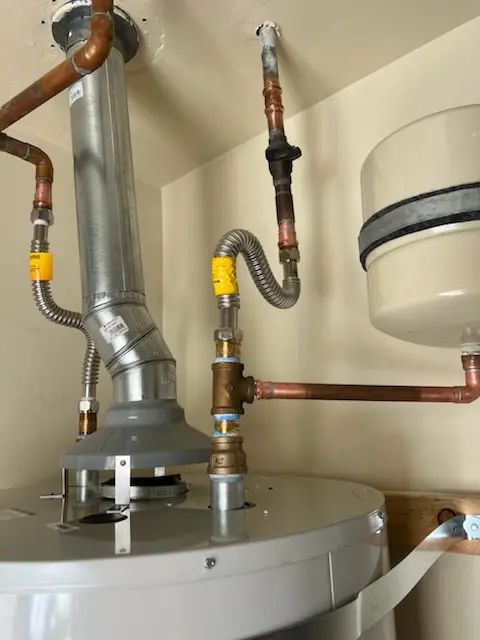 Water heater installation and plumbing repair in Williamson